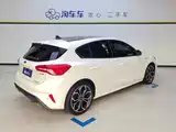 Фото 3 - Ford Focus
