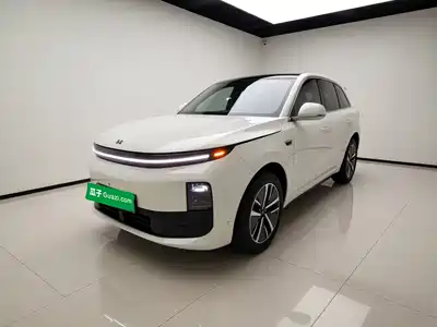Li Auto L6