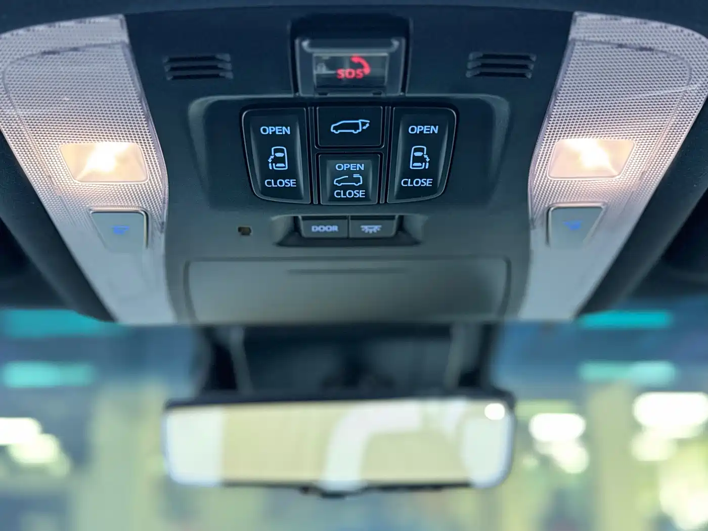 Toyota Alphard 2020 Hybrid 2.5L Premium Edition фото 19