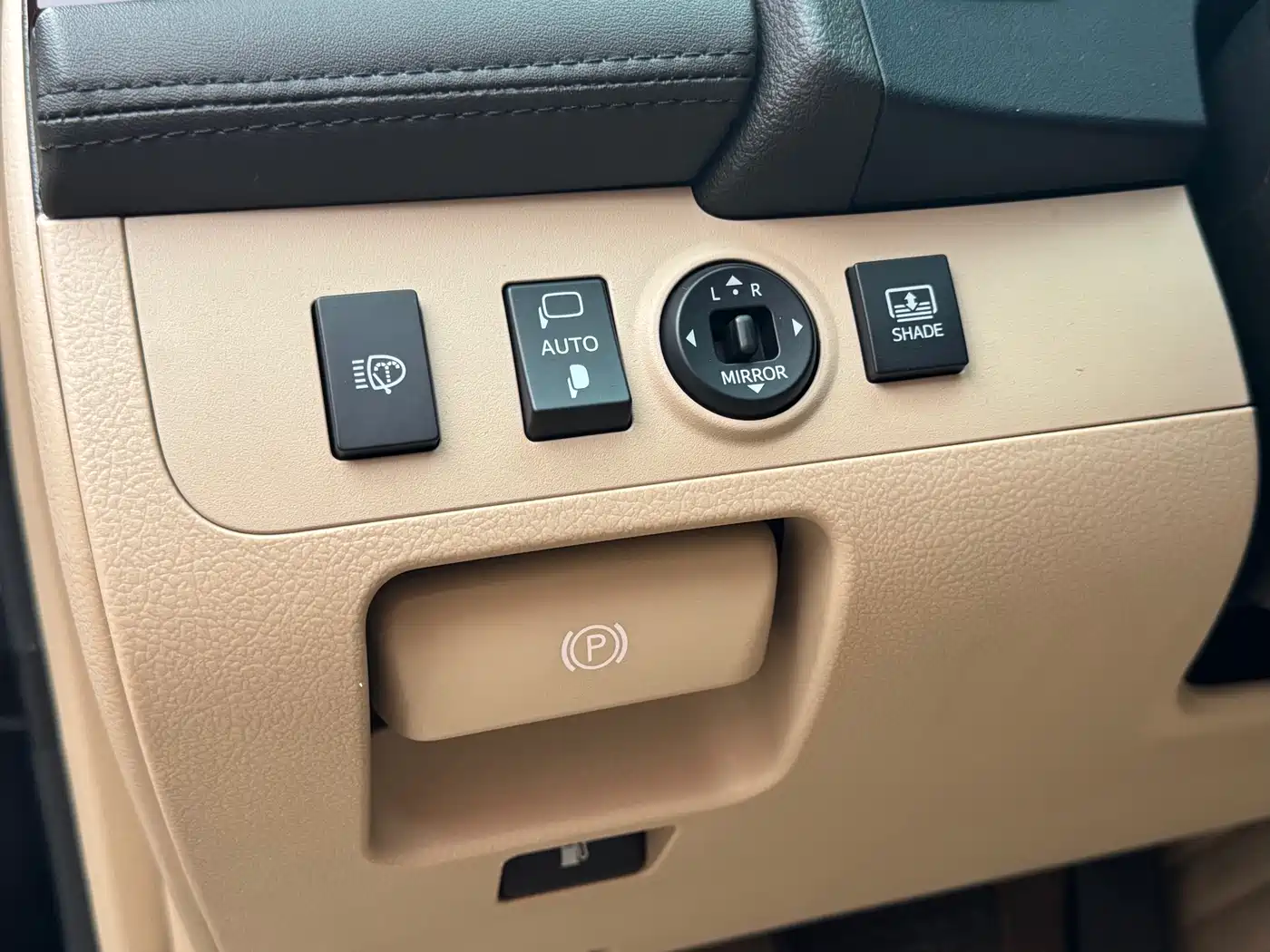 Toyota Crown 2010 2.5L Royal Leather Sunroof Navigation фото 18