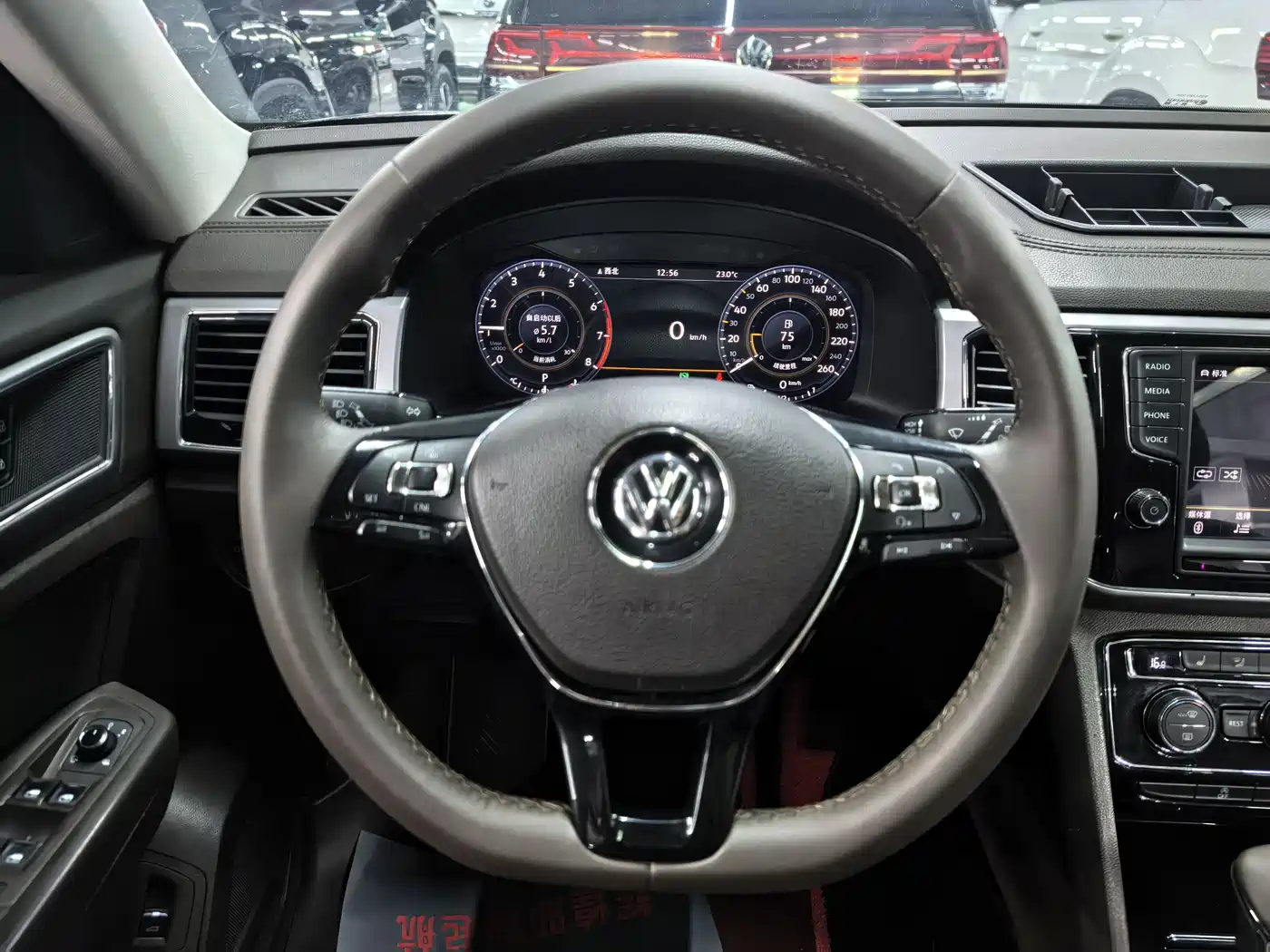 Volkswagen Teramont 2017 530 V6 4WD Luxury Edition фото 20
