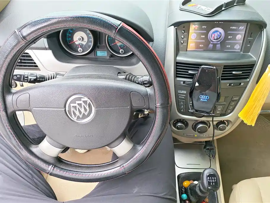Buick Excelle 2013 1.5L Manual Classic Edition фото 12