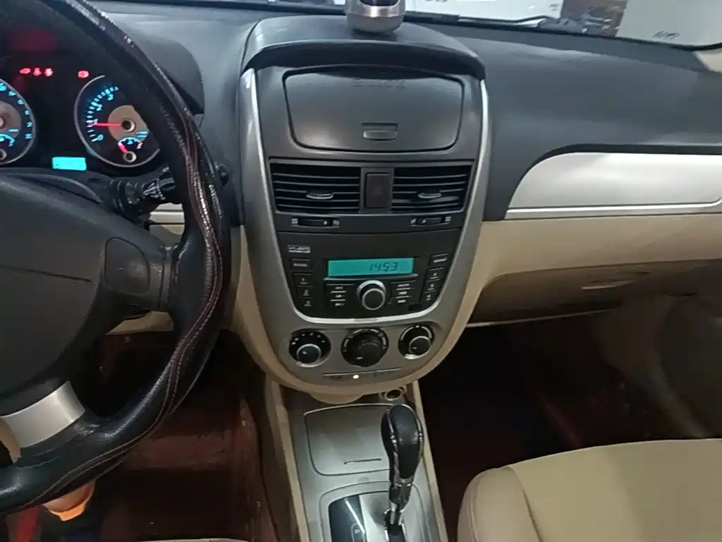 Фото 13 - Buick Excelle