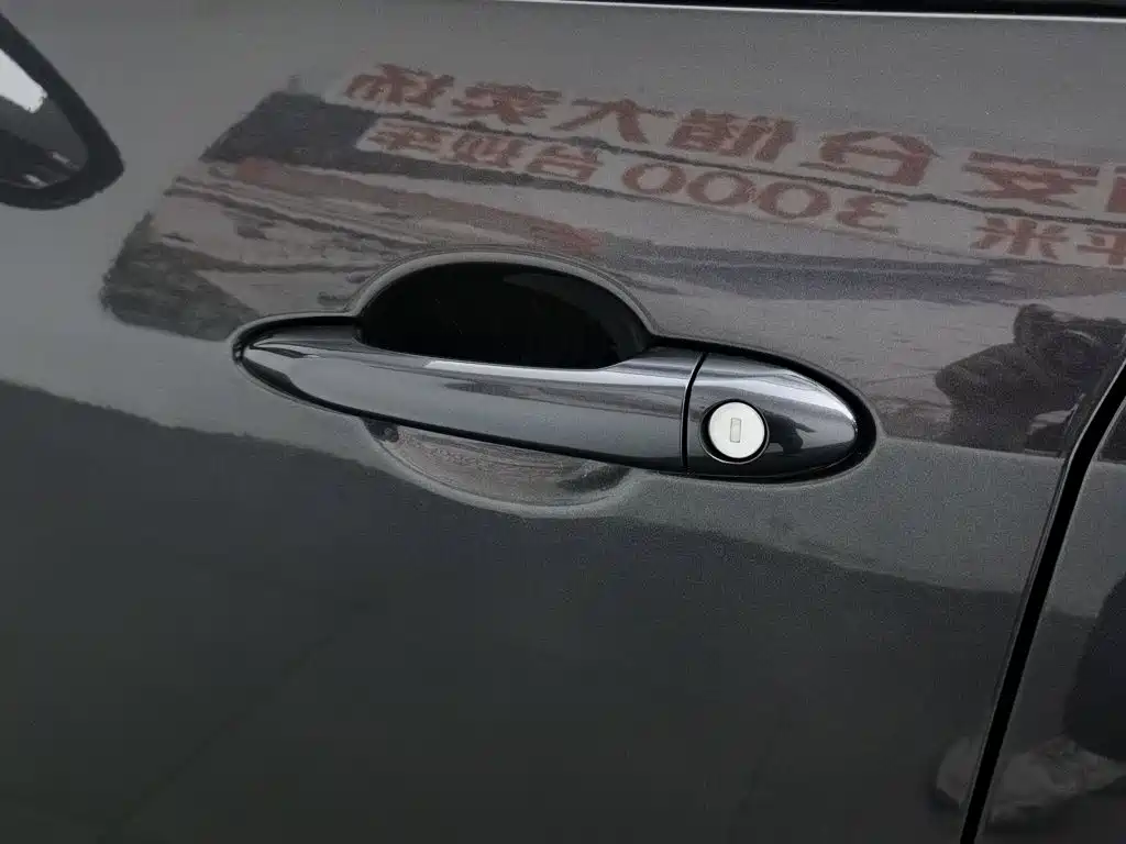 Chevrolet Volando 2023 2020 Mild Hybrid Redline 530T Automatic Premium Edition (5+2 seater)