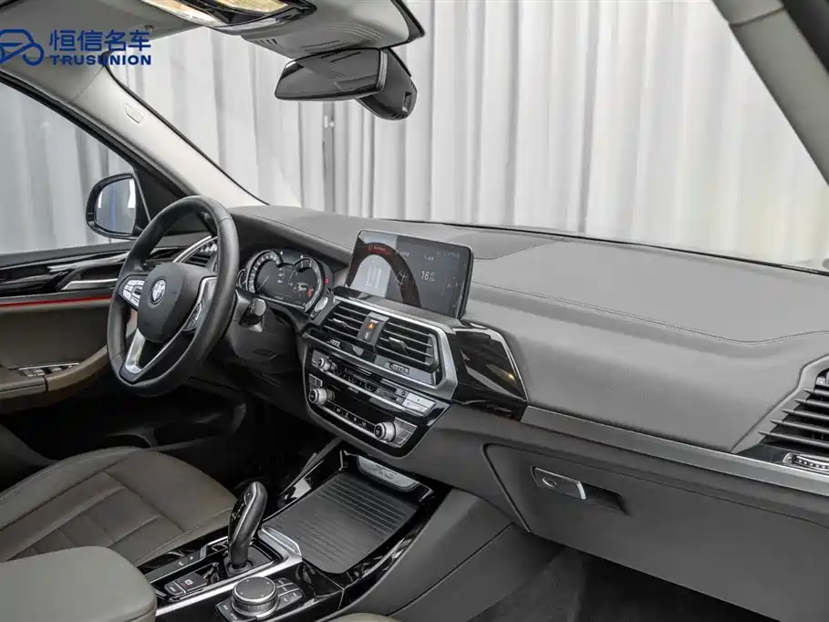 BMW X3 2018 xDrive25i Luxury Package China VI фото 14