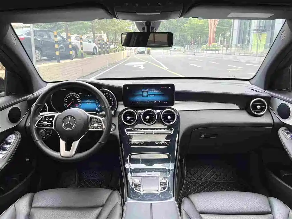 Фото 5 - Mercedes-Benz GLC Coupe