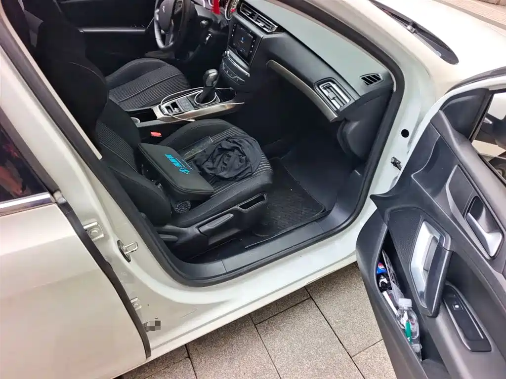 Peugeot 408 2018 Facelift 350THP Automatic Luxury фото 21