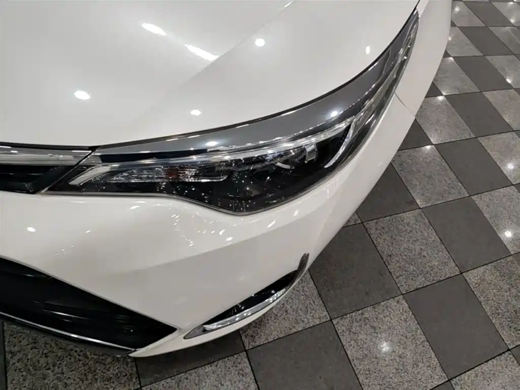 Toyota Levin 2017 Facelift 185T CVT Elite (China V) фото 24