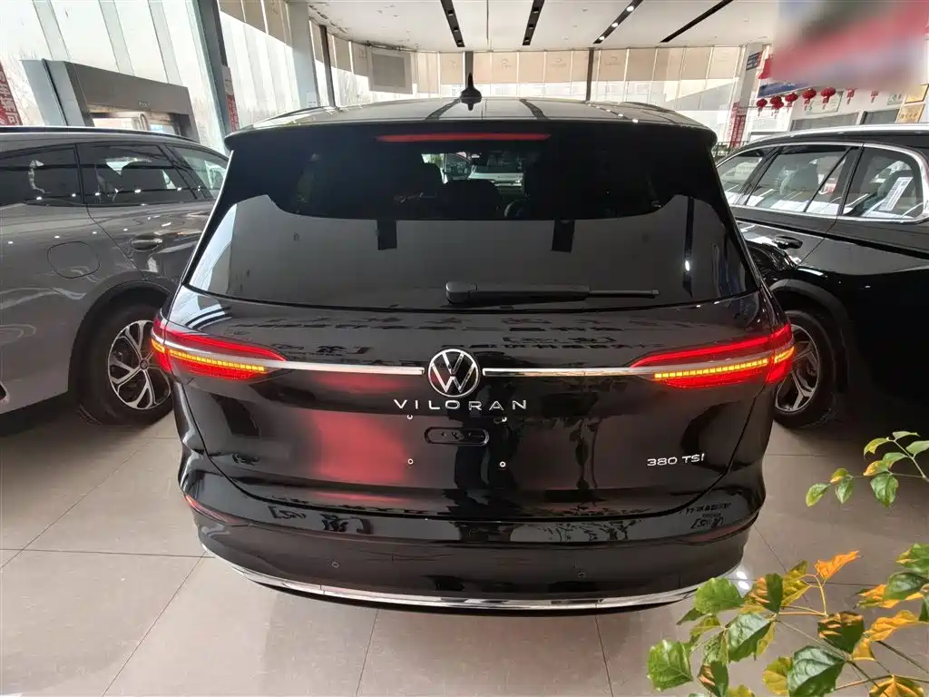 Volkswagen Viloran 2024 380TSI Executive Edition фото 4