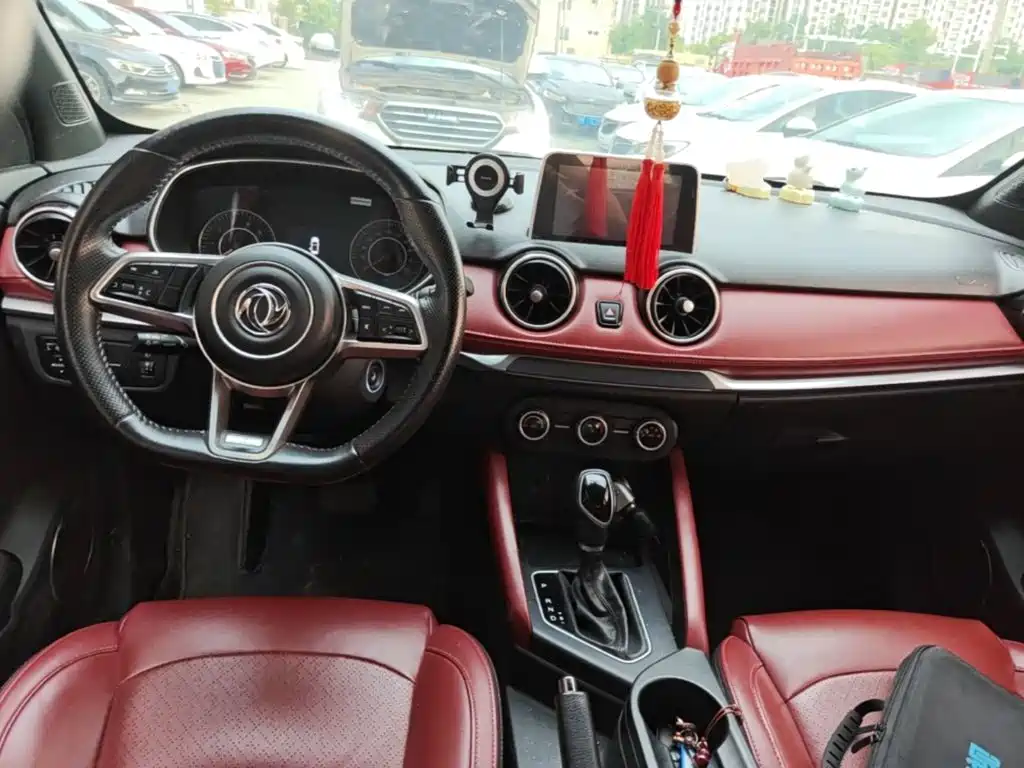 Dongfeng Fengguang Fengon 500 2021 2021 1.5L CVT Comfort