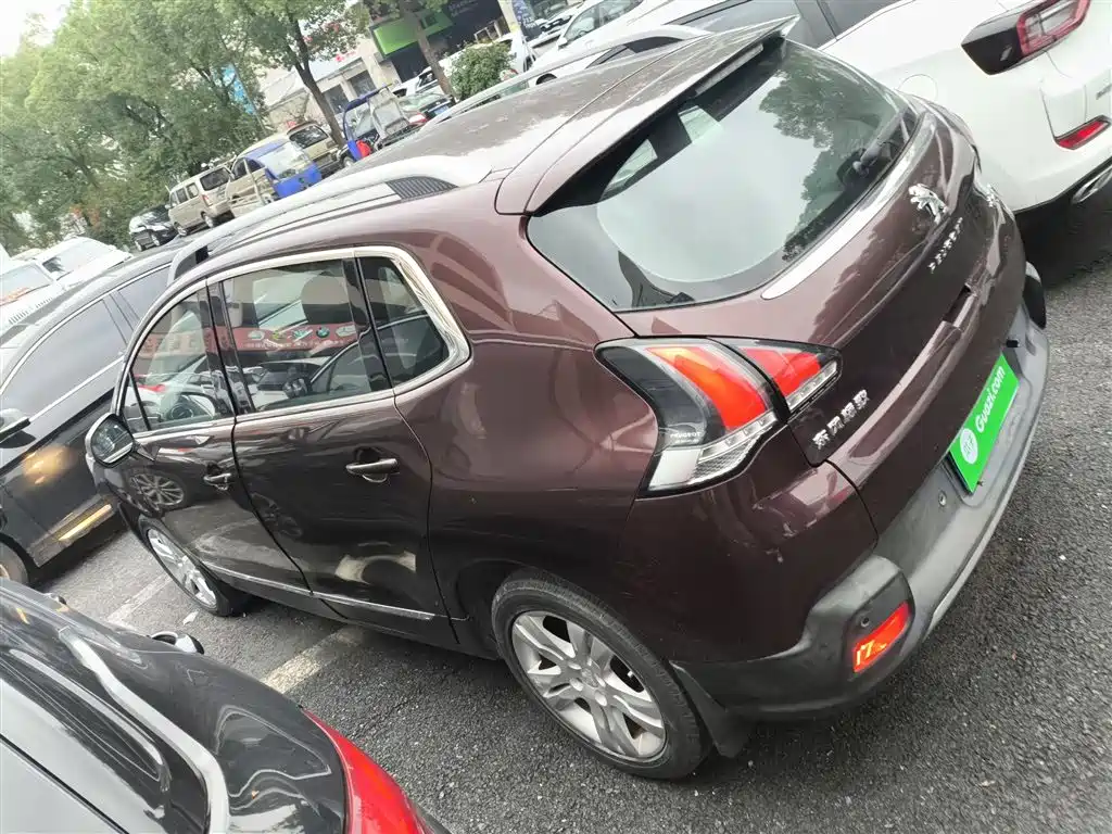 Peugeot 3008 2016 2.0L Automatic Classic Edition фото 4