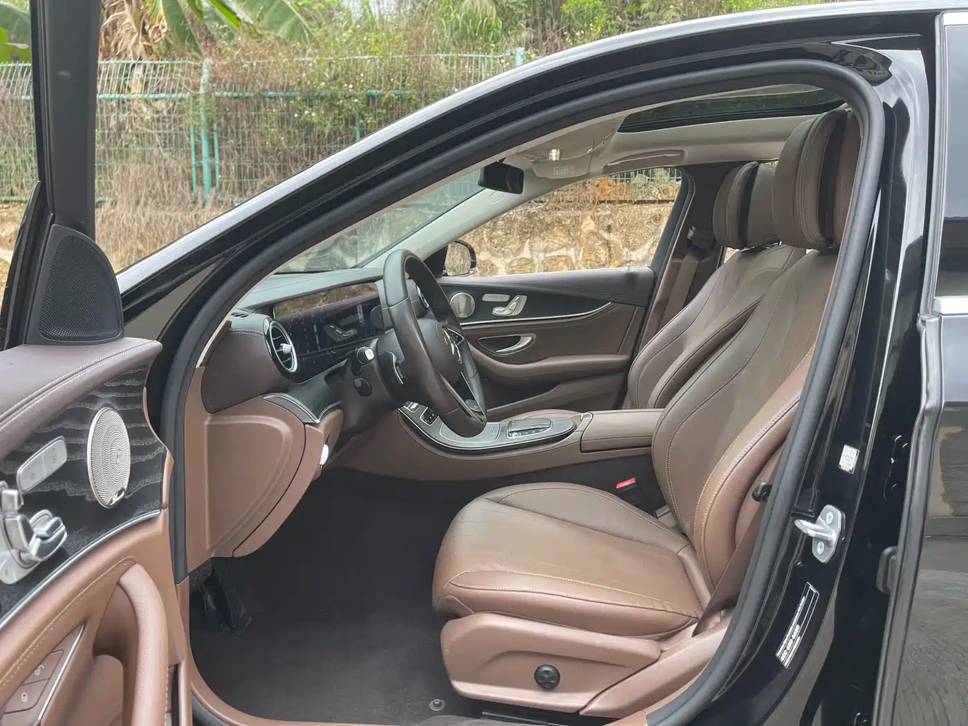 Mercedes-Benz E-Class 2022 Facelift III E 300 L Luxury фото 4