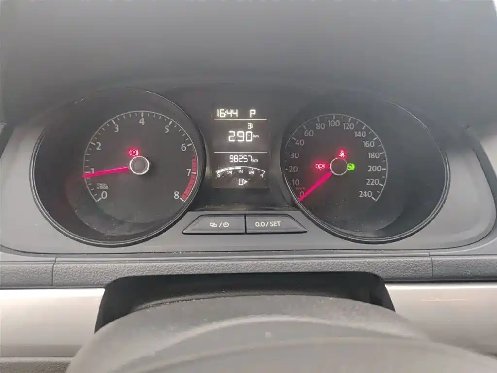 Volkswagen Lavida 2017 1.6L Automatic Trend Edition фото 13