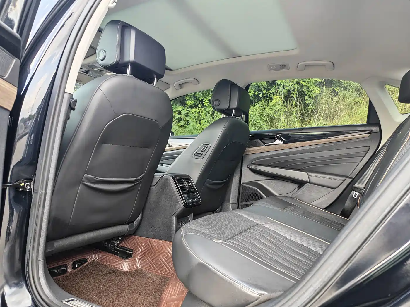 Фото 5 - Volkswagen Passat