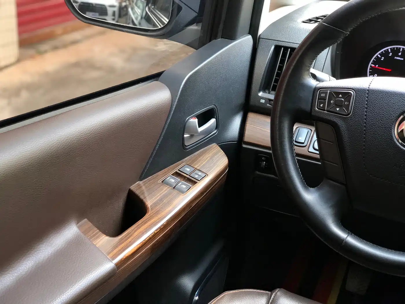 DONGFENG LINGZHI PLUS