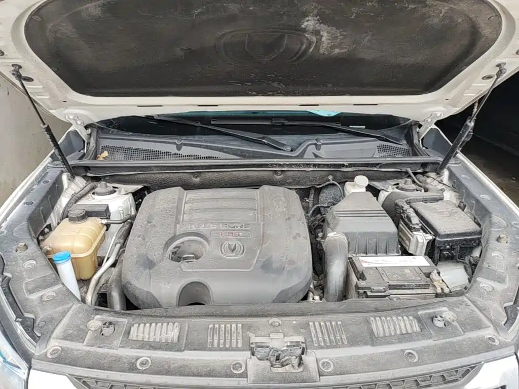 Фото 20 - Changan CS75
