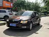 Фото 3 - Škoda Superb