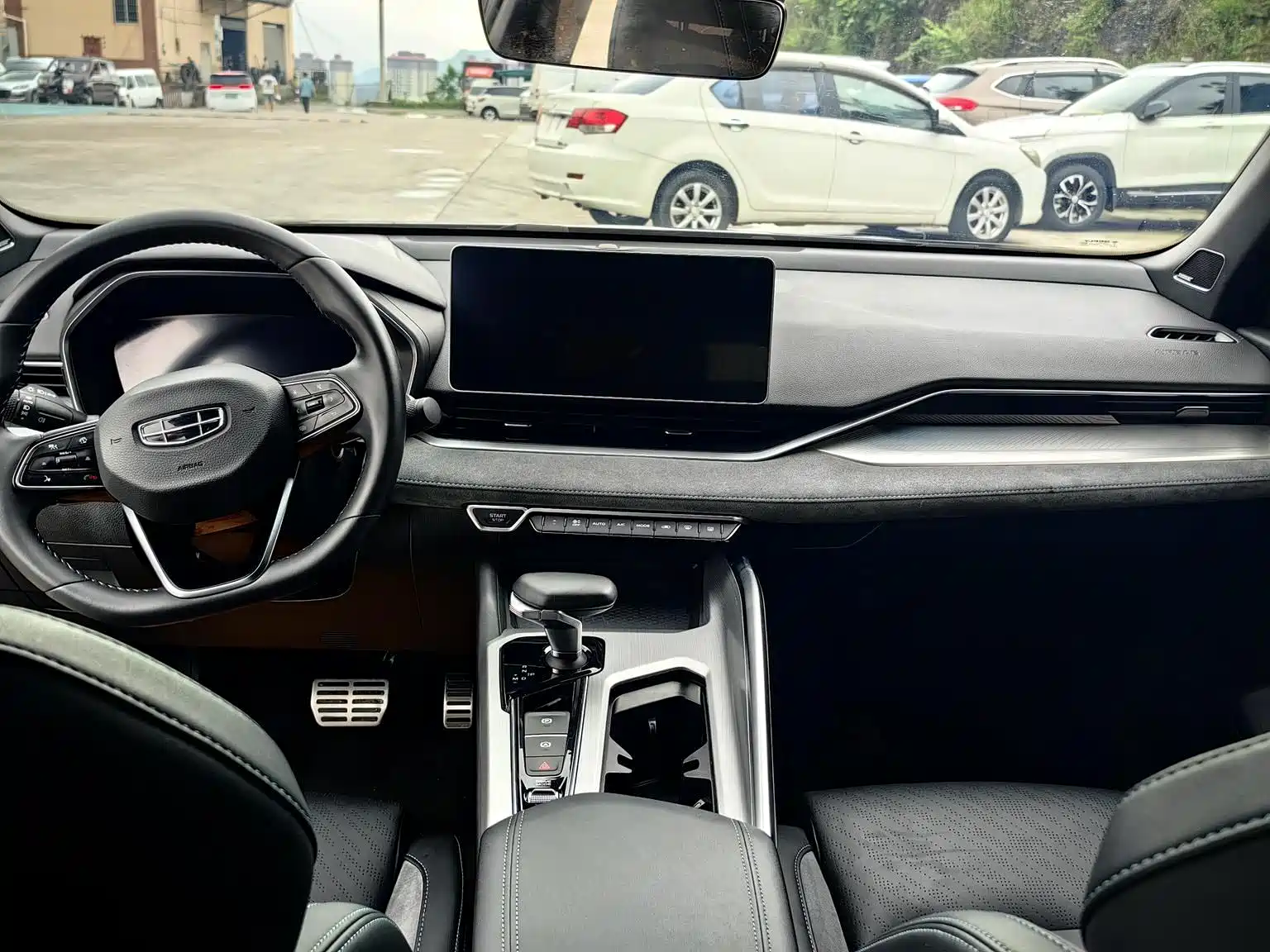 Фото 6 - Geely Preface