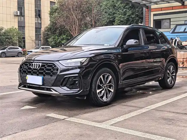 Audi Q5L 2022 40T Fashion Dynamic