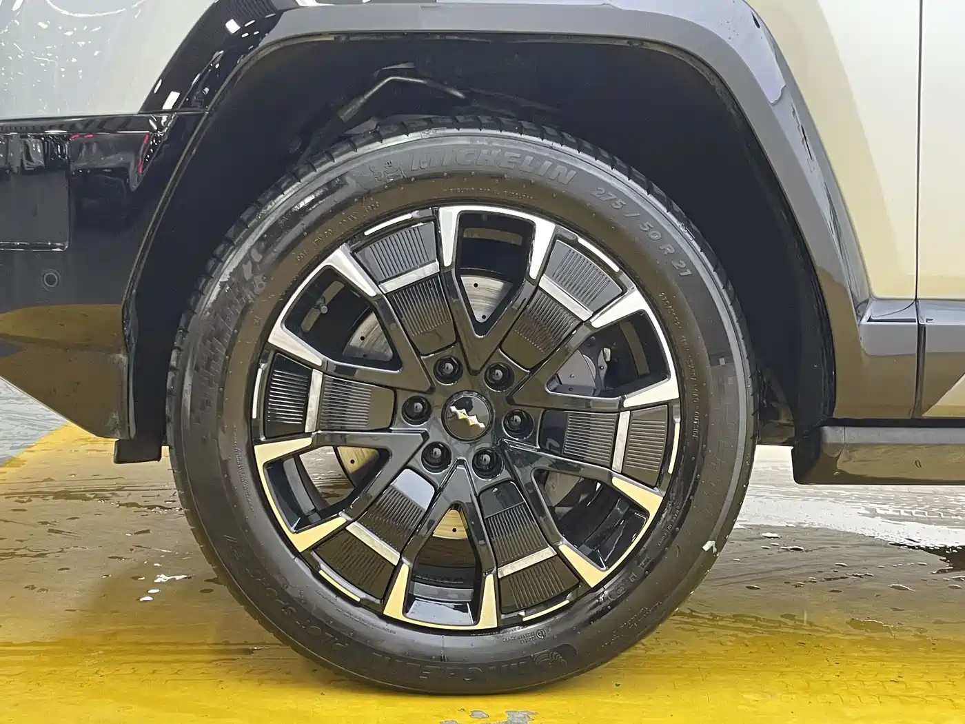 Fang Cheng Bao Leopard 8 2025 2025 Zhiyong Flagship 7-Seater