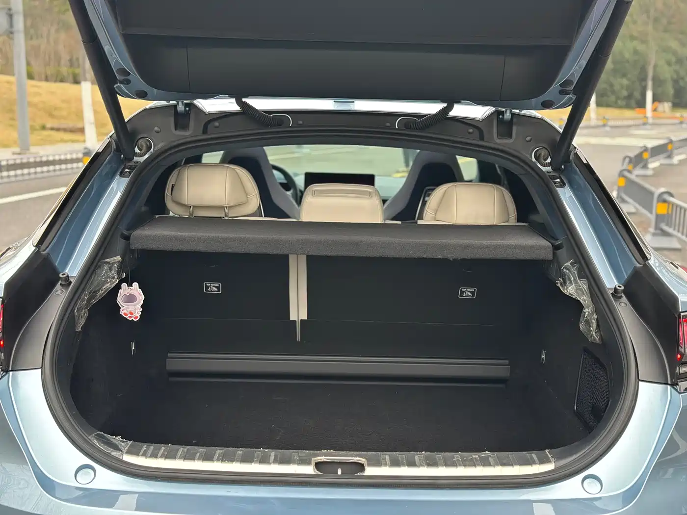 ZEEKR EXTREME KRYPTON 001