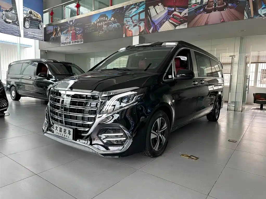 Mercedes-Benz Vito 2024 2.0T Business 7-Seater