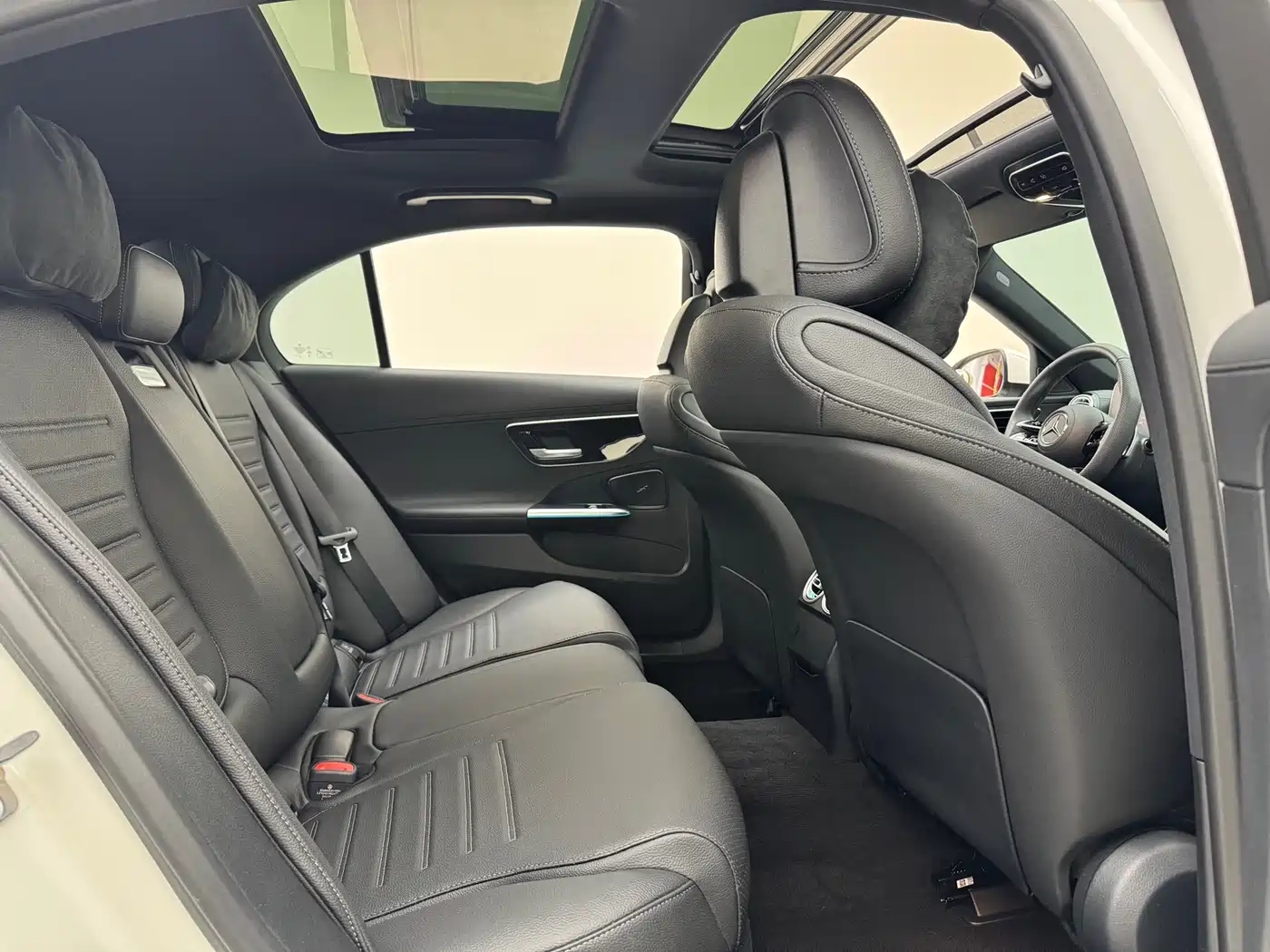 Mercedes-Benz C-Class 2025 C 260 L Sport Edition фото 29