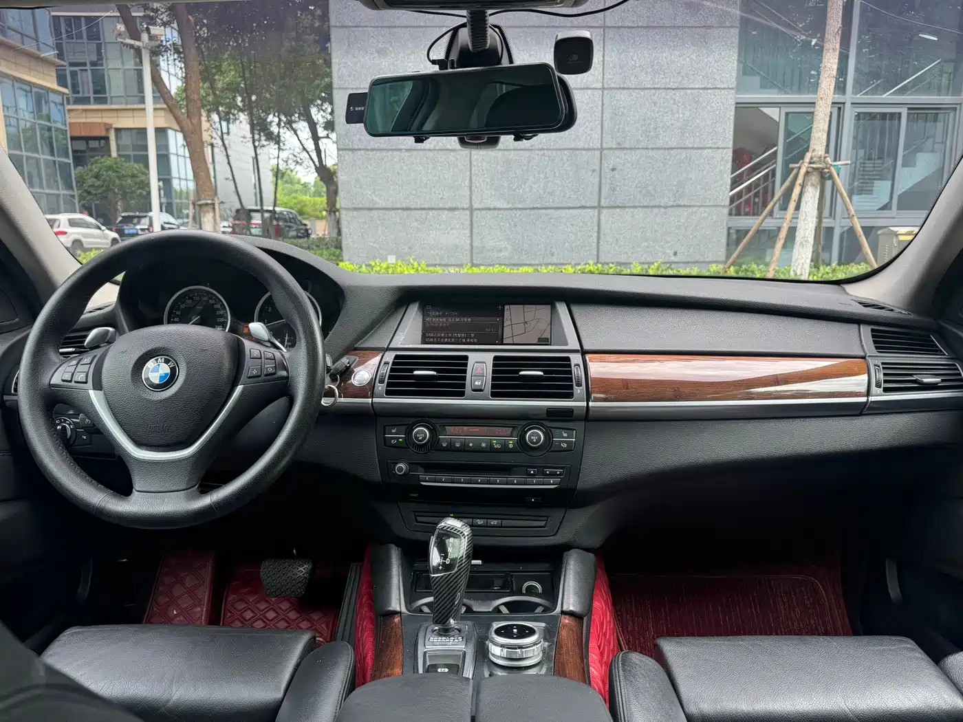 Фото 16 - BMW X6