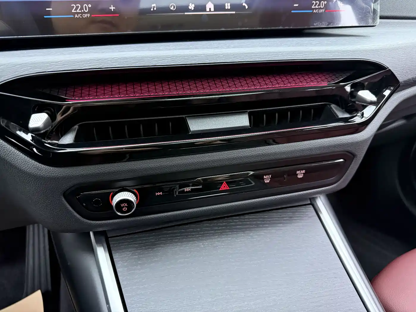 BMW 3 Series 2025 325Li M Sport Package фото 16