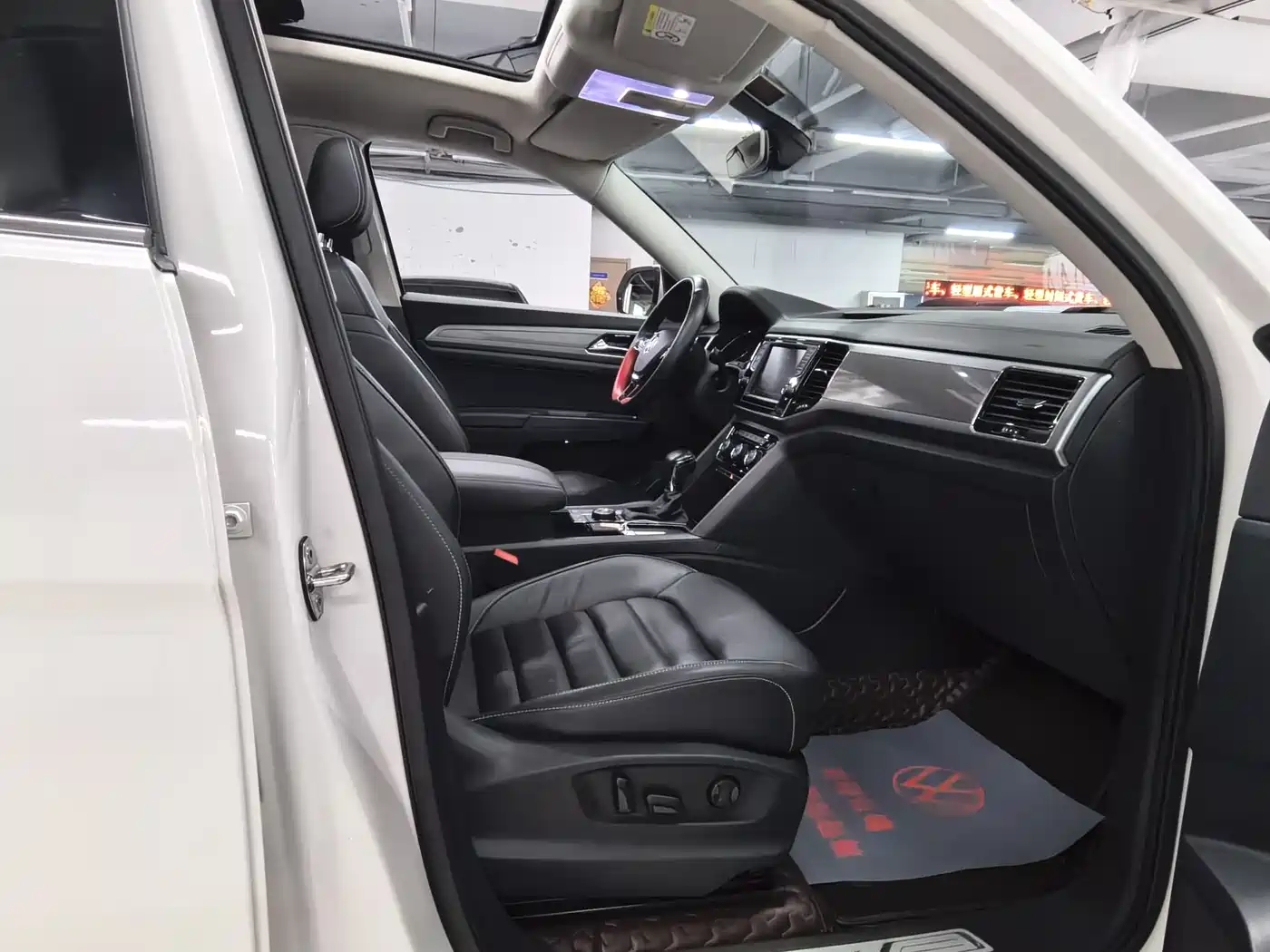 Volkswagen Teramont 2017 380TSI 4WD Luxury Edition фото 26