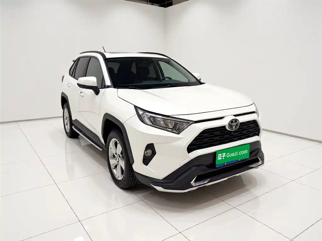 Toyota RAV4 Rongfang 2020 2.0L CVT 4WD Fashion PLUS фото 3