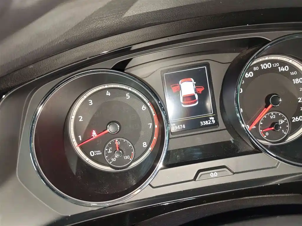 Volkswagen Tiguan L 2019 330TSI Automatic 2WD Panorama Comfort Edition China VI фото 12