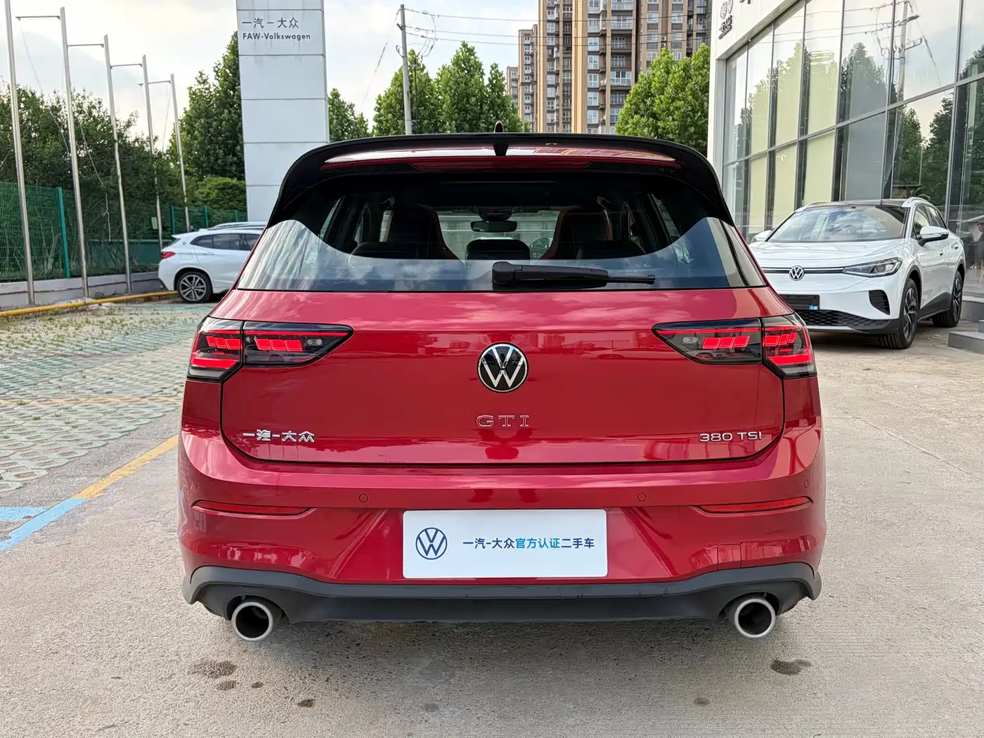 Volkswagen Golf GTI 2025 380TSI DSG GTI фото 9