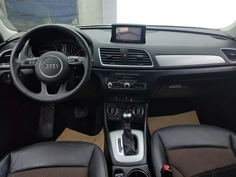 Audi Q3 2018 30th Anniversary Edition 30 TFSI Fashion фото 12