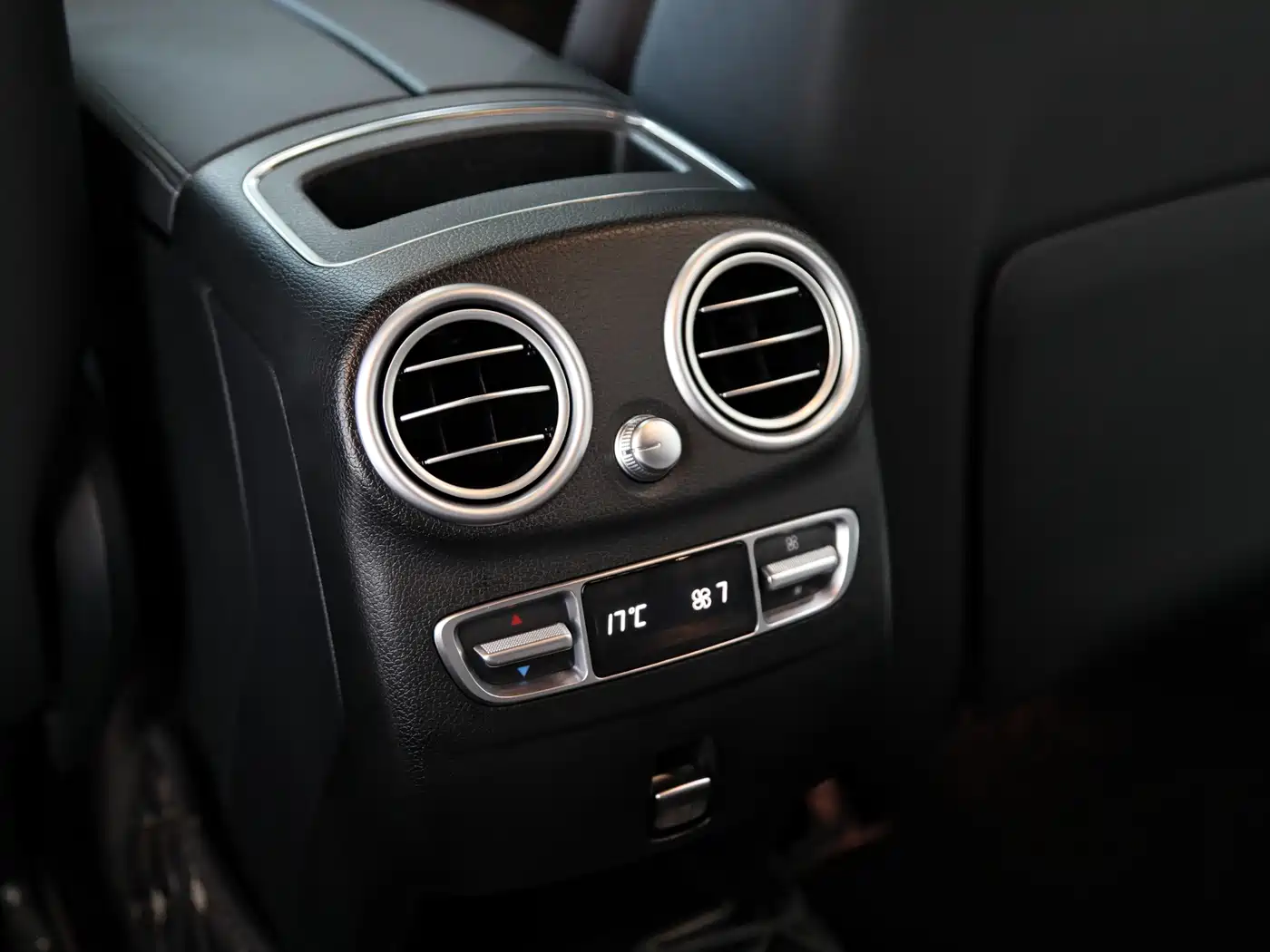 Mercedes-Benz GLC 2022 Facelift II GLC 260 L 4MATIC Luxury фото 13