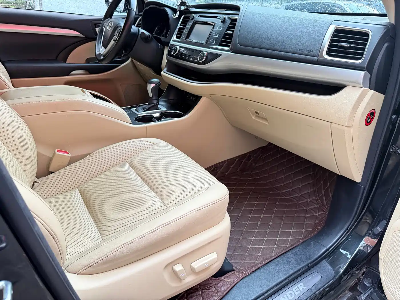 Toyota Highlander 2018 2.0T 2WD Luxury 7-seater (China V) фото 7