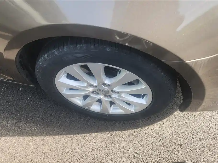 Buick LaCrosse 2013 2.4L SIDI Leading Comfort фото 6