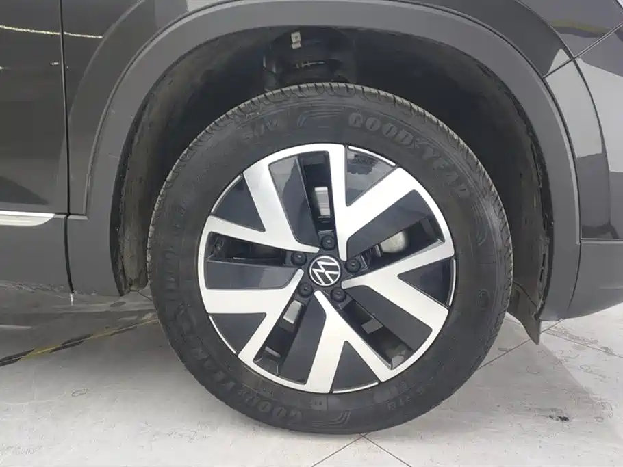 Volkswagen Tayron 2024 300TSI 2WD Luxury Plus Advanced фото 6