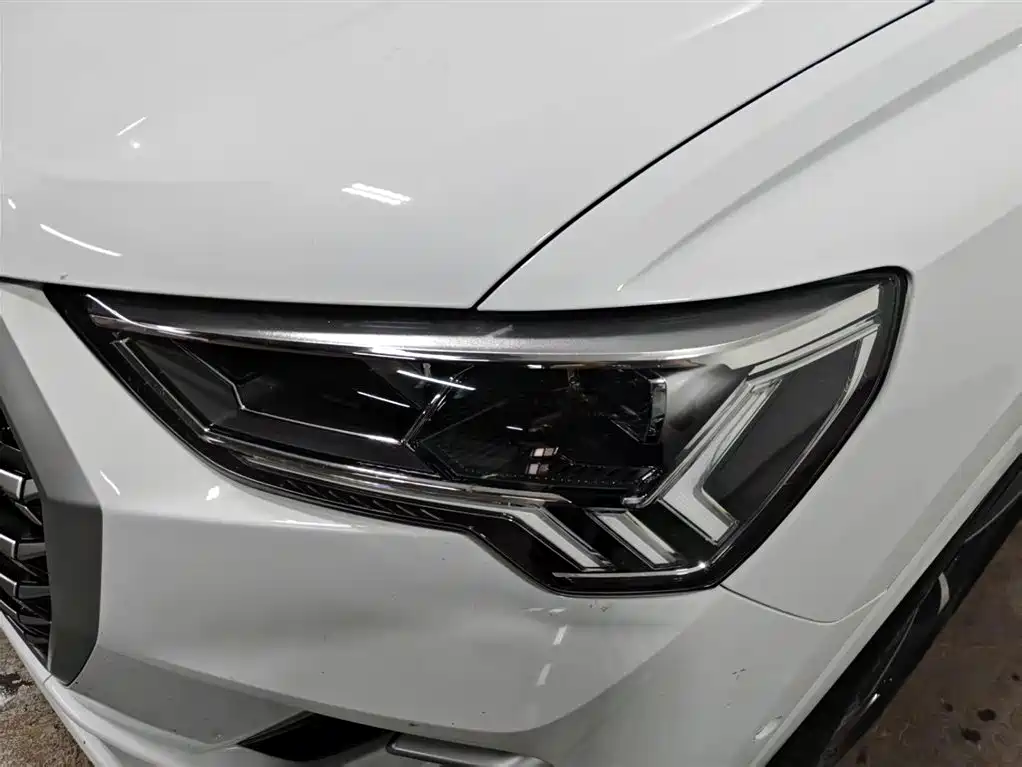 Audi Q3 2024 35 TFSI Fashion Sport фото 13