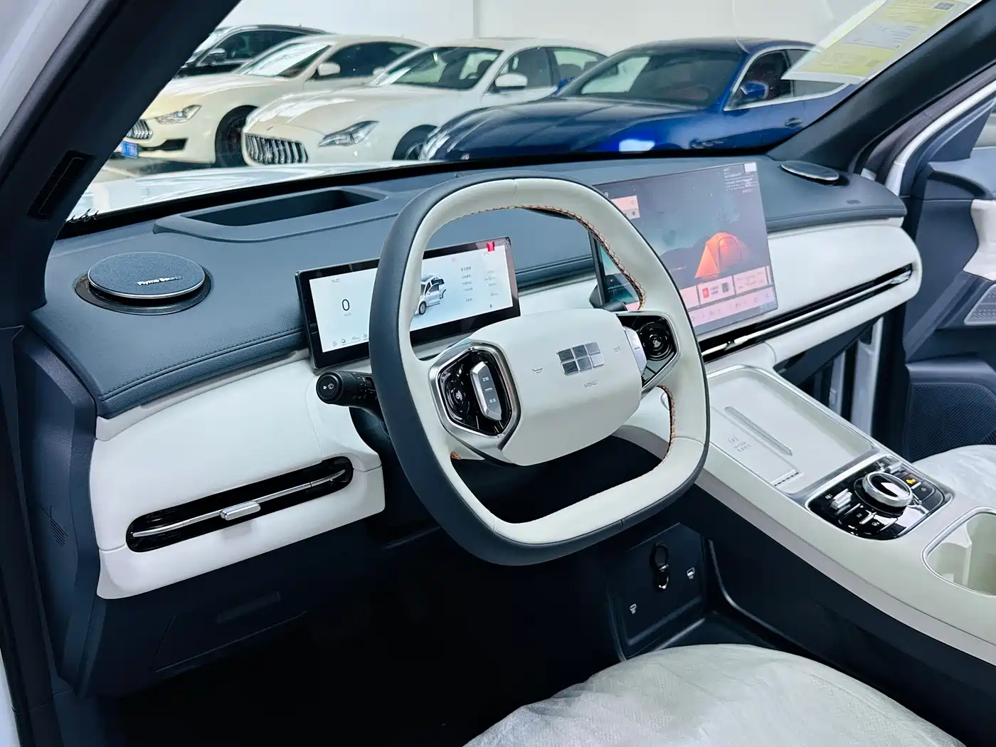 Geely Galaxy Galaxy Starship 7 EM-i 2025 Model 120km Explorer+ Edition фото 5