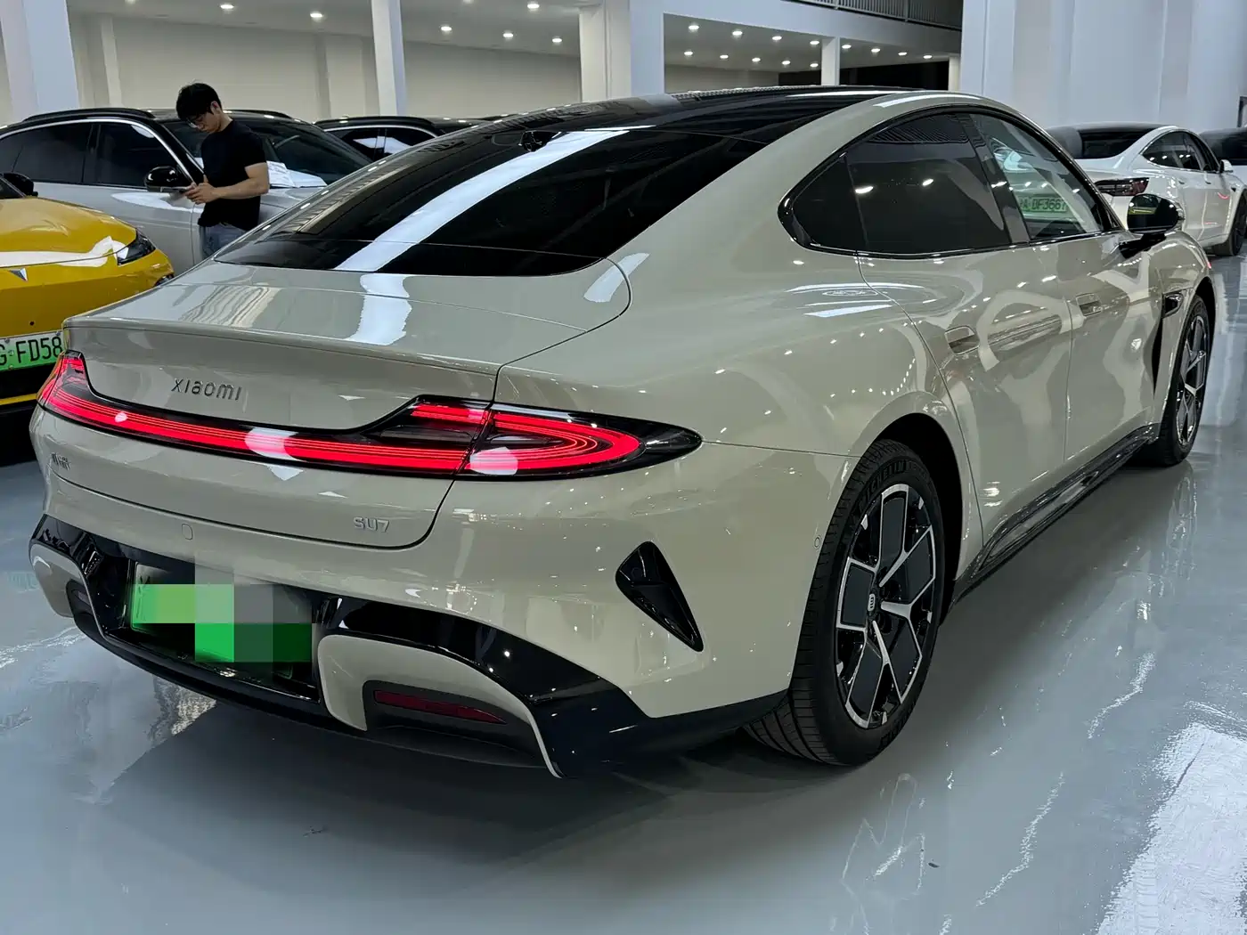 Xiaomi Auto Xiaomi SU7 2024 RWD Long Range Intelligent Driving Edition фото 9