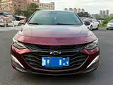 Photo 2 - Chevrolet Malibu XL