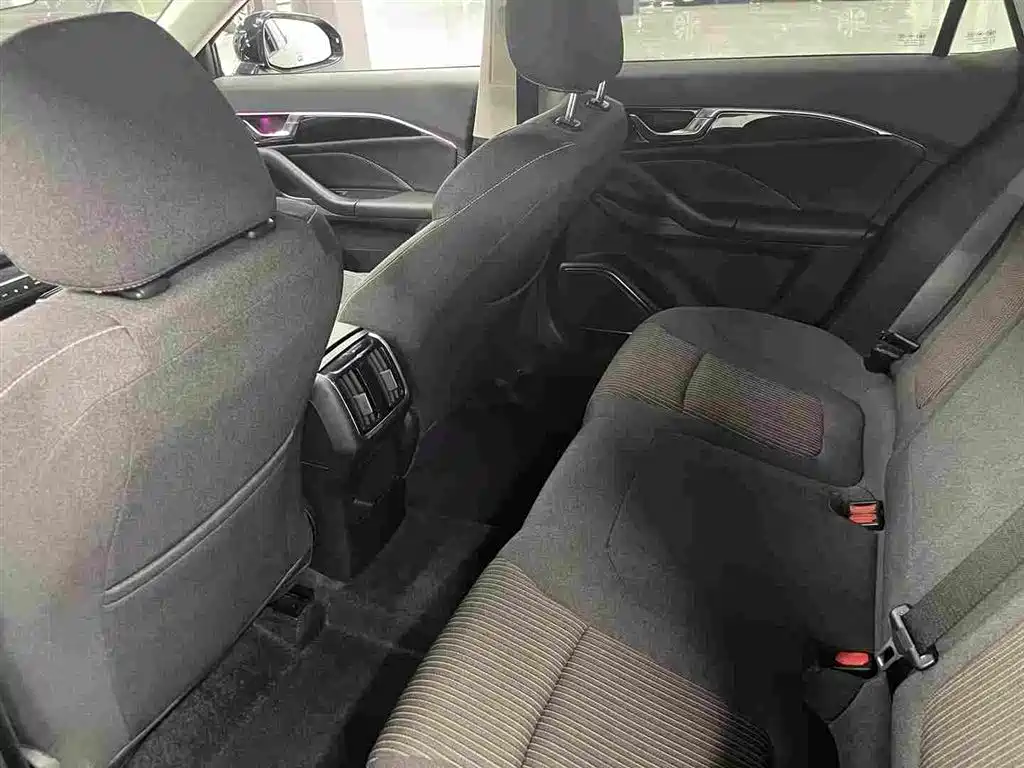 Besturn B70 2024 2022 3rd Gen 1.5T Auto Joy Edition
