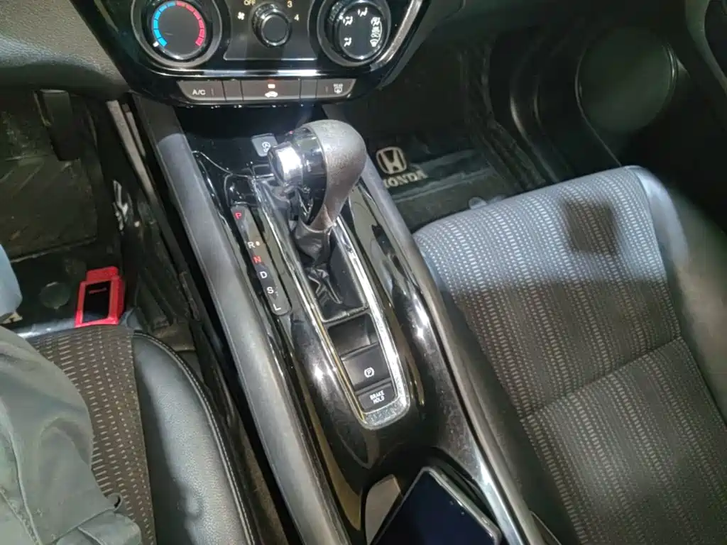 Photo 14 - Honda Vezel