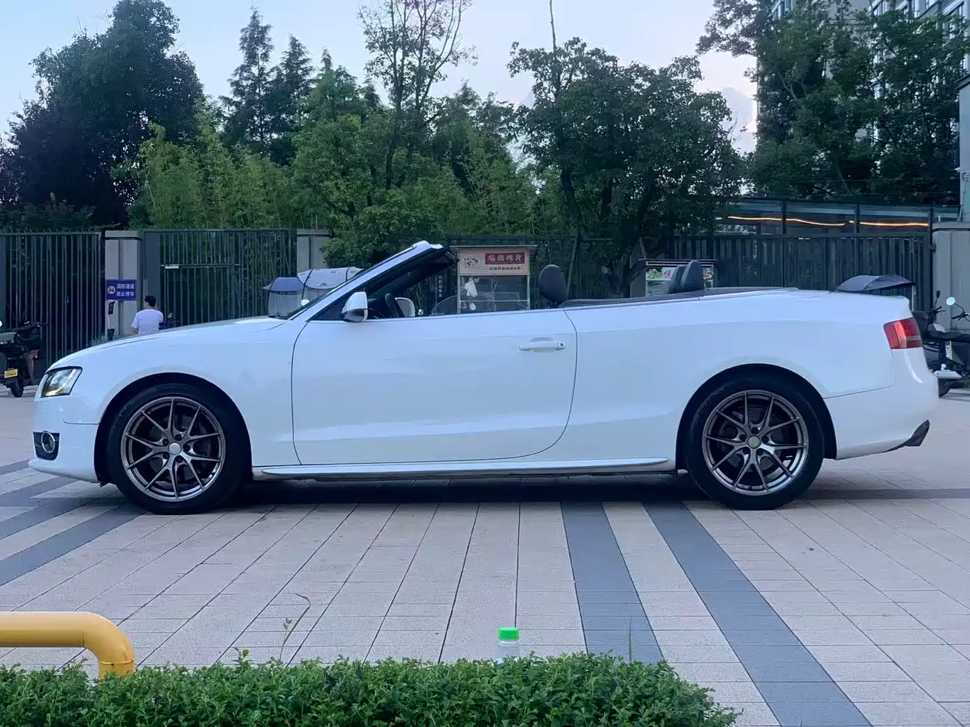Audi A5 (Import) 2011 2010 2.0TFSI Cabriolet