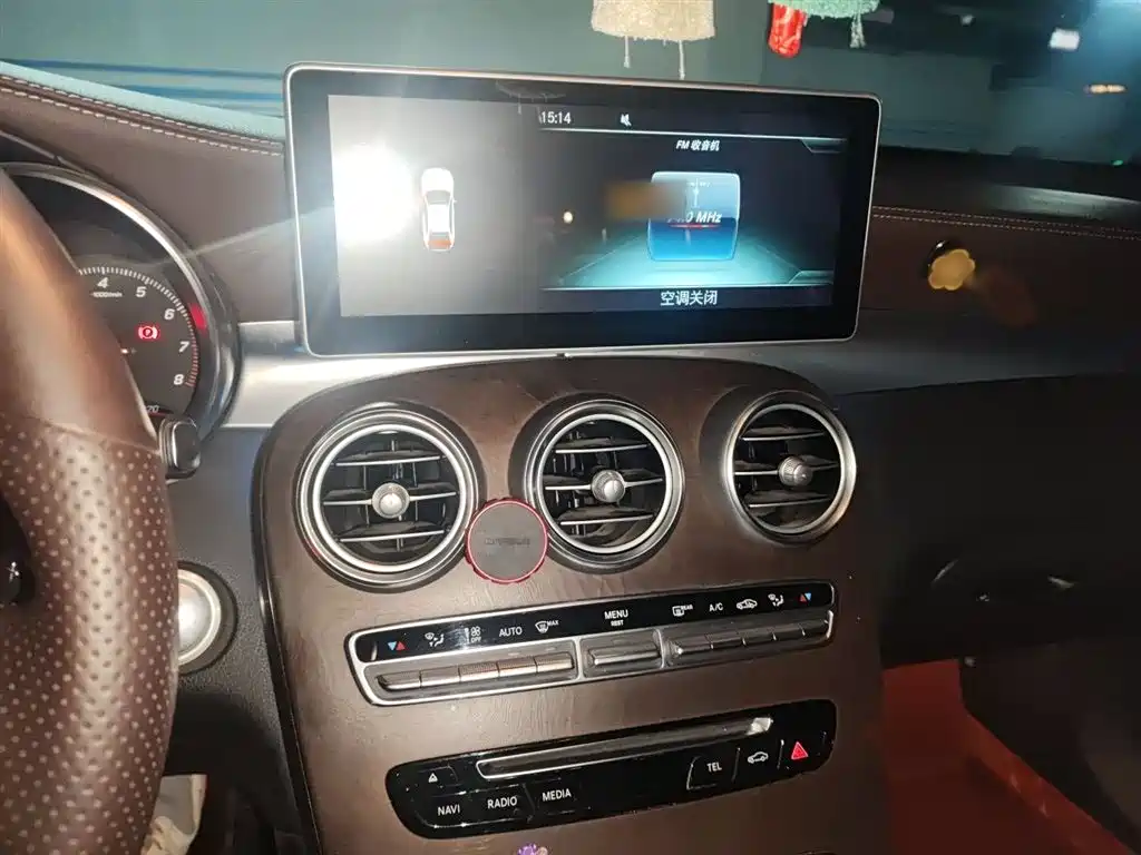 Mercedes-Benz GLC 2017 GLC 300 4MATIC Dynamic фото 6