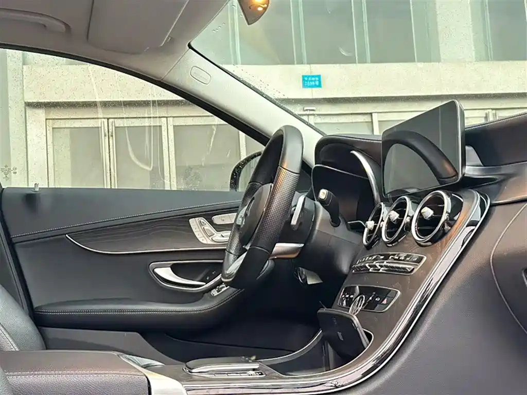 Mercedes-Benz C-Class 2021 C 260 L Sport Starry Exclusive Edition фото 17
