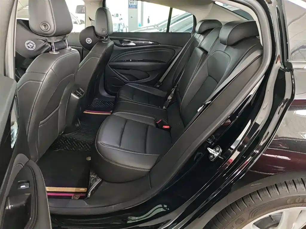 BUICK REGAL
