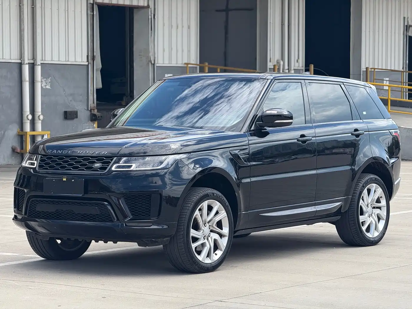 Land Rover Range Rover Sport 2018 3.0 SC V6 HSE DYNAMIC