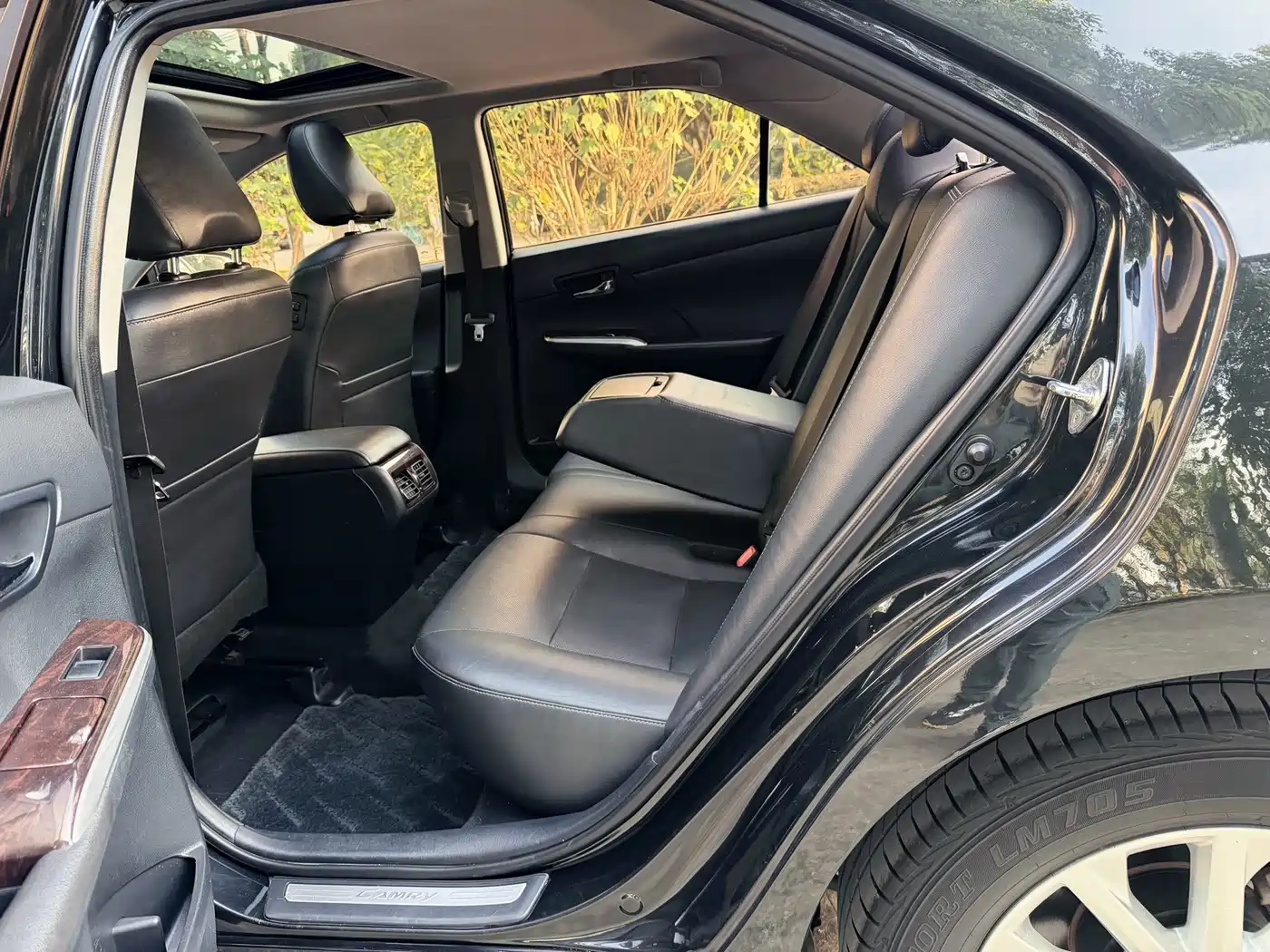 Photo 11 - Toyota Camry